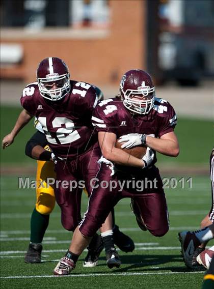 Thumbnail 1 in Ayden-Grifton vs. Swain County  (NCHSAA 1A Final) photogallery.
