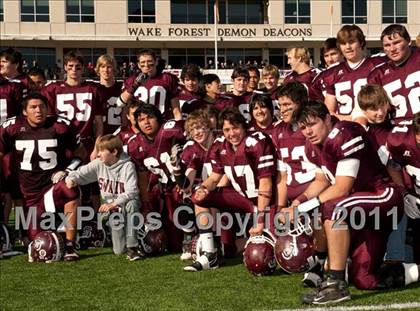 Thumbnail 3 in Ayden-Grifton vs. Swain County  (NCHSAA 1A Final) photogallery.