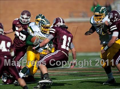 Thumbnail 3 in Ayden-Grifton vs. Swain County  (NCHSAA 1A Final) photogallery.