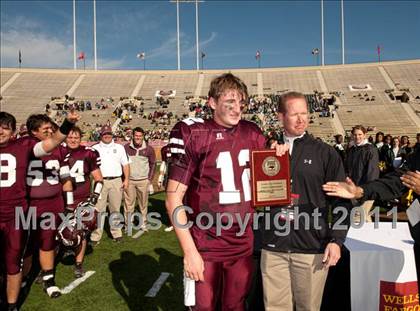 Thumbnail 1 in Ayden-Grifton vs. Swain County  (NCHSAA 1A Final) photogallery.