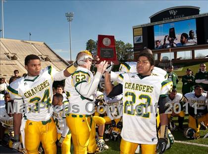 Thumbnail 3 in Ayden-Grifton vs. Swain County  (NCHSAA 1A Final) photogallery.