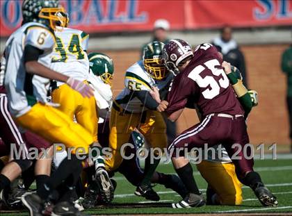 Thumbnail 2 in Ayden-Grifton vs. Swain County  (NCHSAA 1A Final) photogallery.