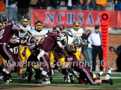 Thumbnail 2 in Ayden-Grifton vs. Swain County  (NCHSAA 1A Final) photogallery.