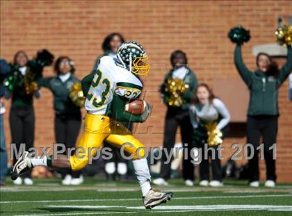 Thumbnail 1 in Ayden-Grifton vs. Swain County  (NCHSAA 1A Final) photogallery.