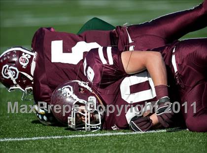 Thumbnail 2 in Ayden-Grifton vs. Swain County  (NCHSAA 1A Final) photogallery.