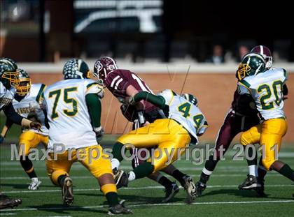 Thumbnail 2 in Ayden-Grifton vs. Swain County  (NCHSAA 1A Final) photogallery.