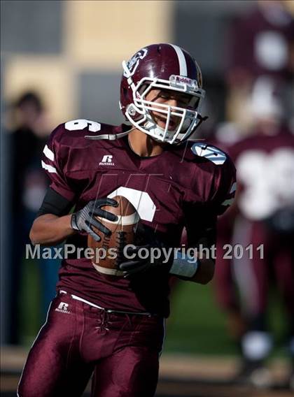 Thumbnail 3 in Ayden-Grifton vs. Swain County  (NCHSAA 1A Final) photogallery.