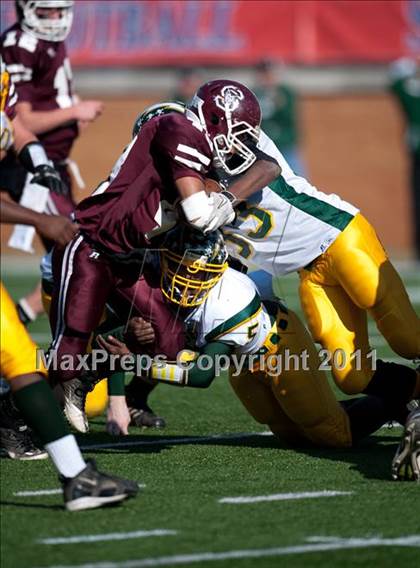 Thumbnail 3 in Ayden-Grifton vs. Swain County  (NCHSAA 1A Final) photogallery.