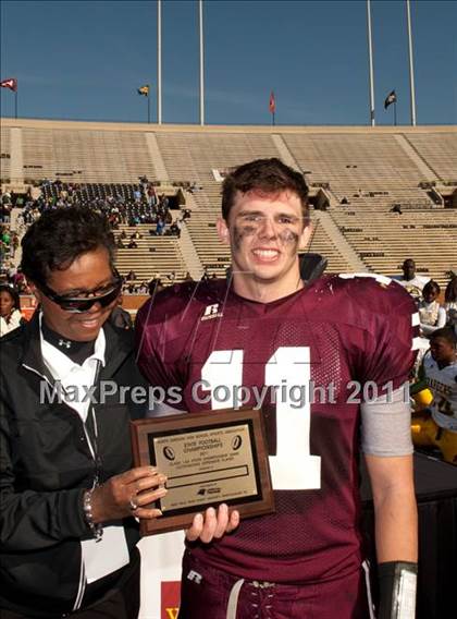 Thumbnail 2 in Ayden-Grifton vs. Swain County  (NCHSAA 1A Final) photogallery.