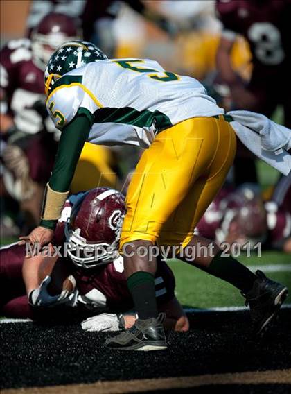 Thumbnail 1 in Ayden-Grifton vs. Swain County  (NCHSAA 1A Final) photogallery.