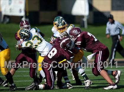 Thumbnail 3 in Ayden-Grifton vs. Swain County  (NCHSAA 1A Final) photogallery.