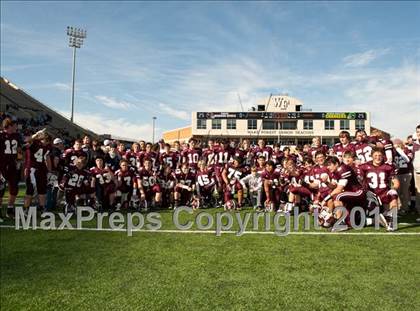 Thumbnail 3 in Ayden-Grifton vs. Swain County  (NCHSAA 1A Final) photogallery.