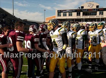 Thumbnail 1 in Ayden-Grifton vs. Swain County  (NCHSAA 1A Final) photogallery.