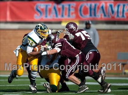 Thumbnail 1 in Ayden-Grifton vs. Swain County  (NCHSAA 1A Final) photogallery.