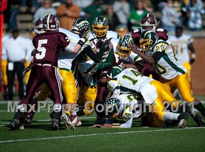 Thumbnail 1 in Ayden-Grifton vs. Swain County  (NCHSAA 1A Final) photogallery.