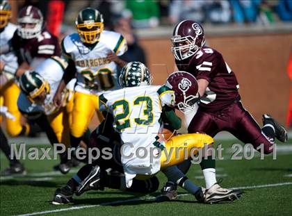 Thumbnail 2 in Ayden-Grifton vs. Swain County  (NCHSAA 1A Final) photogallery.