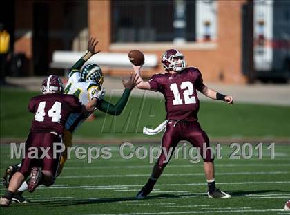 Thumbnail 2 in Ayden-Grifton vs. Swain County  (NCHSAA 1A Final) photogallery.