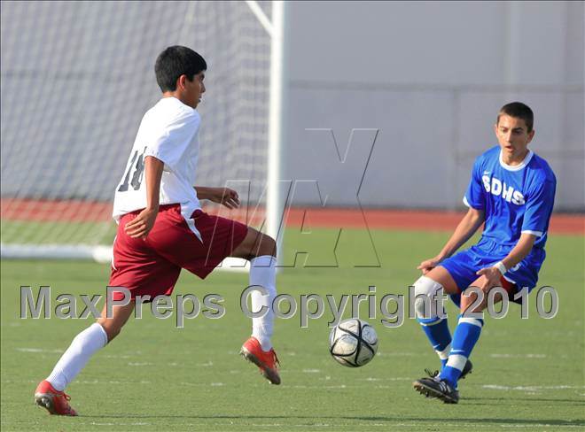 null - Photo 01