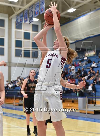 Thumbnail 3 in Granger vs. Viewmont (UHSAA 5A First Round) photogallery.