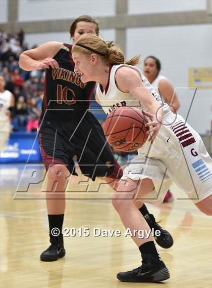 Thumbnail 3 in Granger vs. Viewmont (UHSAA 5A First Round) photogallery.