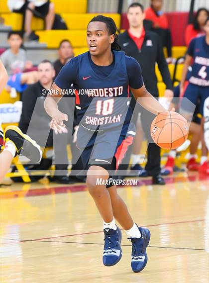 Thumbnail 3 in Modesto Christian vs. Perry (Hoophall West Tournament) photogallery.