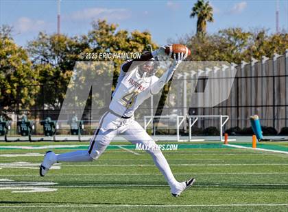 Thumbnail 2 in Fairfax v Chatsworth (CIF LACS Division II Final) photogallery.