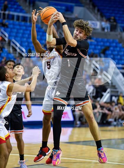 Thumbnail 2 in Somerset Academy Losee vs. Fernley (NIAA 3A State Semifinals) photogallery.