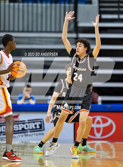 Thumbnail 2 in Somerset Academy Losee vs. Fernley (NIAA 3A State Semifinals) photogallery.