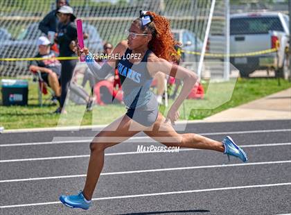 Thumbnail 3 in UIL 6A Track & Field Area 21&22 (4x200M Relay) photogallery.