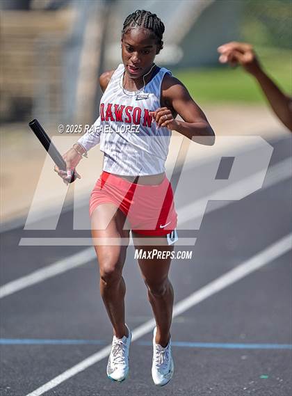 Thumbnail 2 in UIL 6A Track & Field Area 21&22 (4x200M Relay) photogallery.