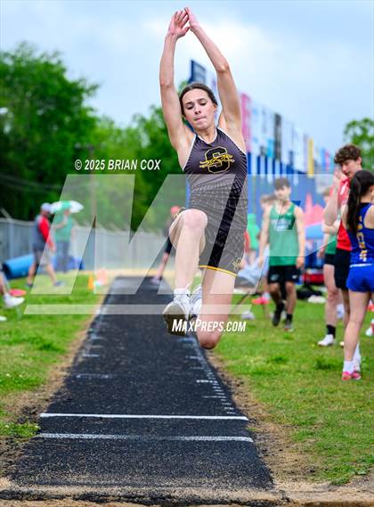 Thumbnail 3 in 3A District Track Meet @ Mountain Home photogallery.