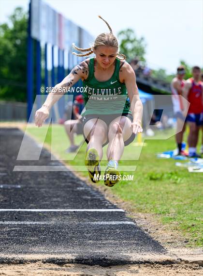 Thumbnail 3 in 3A District Track Meet @ Mountain Home photogallery.