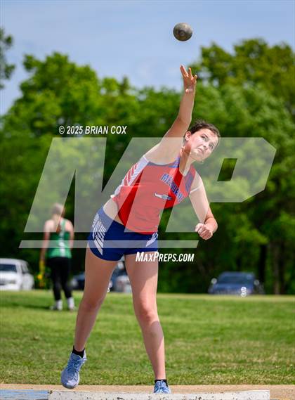 Thumbnail 3 in 3A District Track Meet @ Mountain Home photogallery.