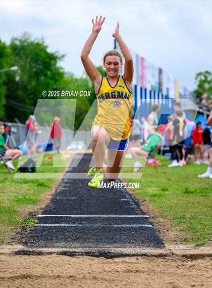 Thumbnail 3 in 3A District Track Meet @ Mountain Home photogallery.