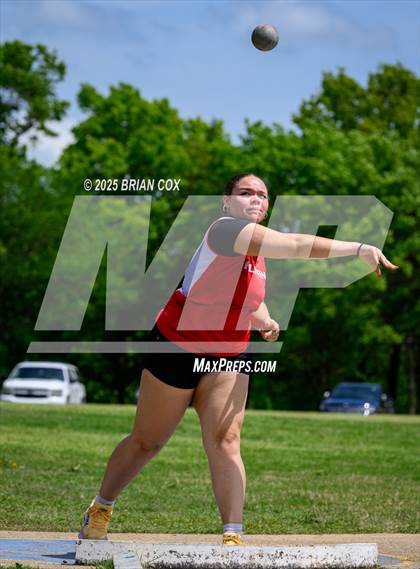 Thumbnail 2 in 3A District Track Meet @ Mountain Home photogallery.