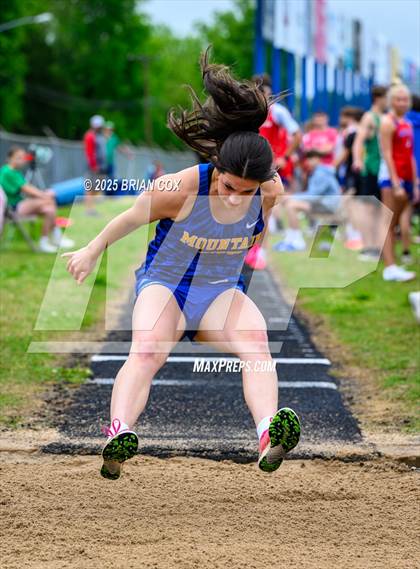 Thumbnail 2 in 3A District Track Meet @ Mountain Home photogallery.