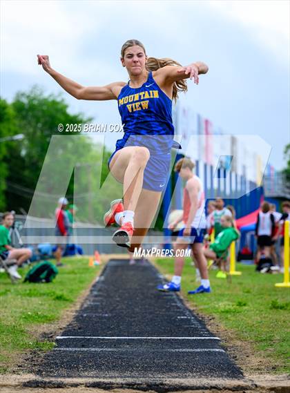 Thumbnail 2 in 3A District Track Meet @ Mountain Home photogallery.