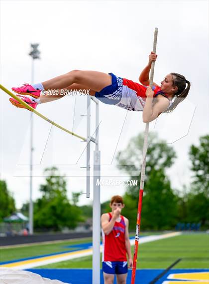 Thumbnail 1 in 3A District Track Meet @ Mountain Home photogallery.