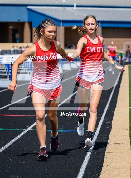 Thumbnail 1 in 3A District Track Meet @ Mountain Home photogallery.