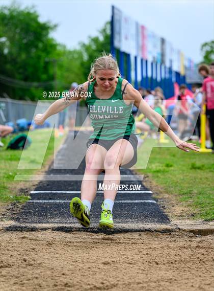 Thumbnail 3 in 3A District Track Meet @ Mountain Home photogallery.