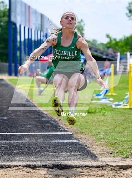 Thumbnail 2 in 3A District Track Meet @ Mountain Home photogallery.