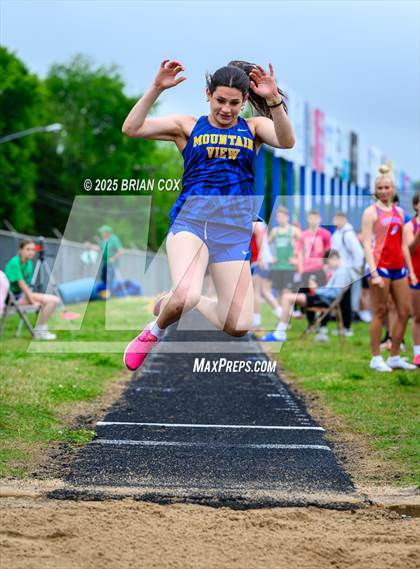 Thumbnail 2 in 3A District Track Meet @ Mountain Home photogallery.