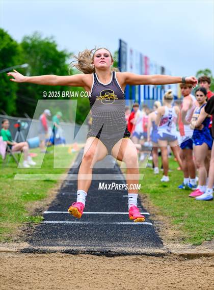 Thumbnail 1 in 3A District Track Meet @ Mountain Home photogallery.