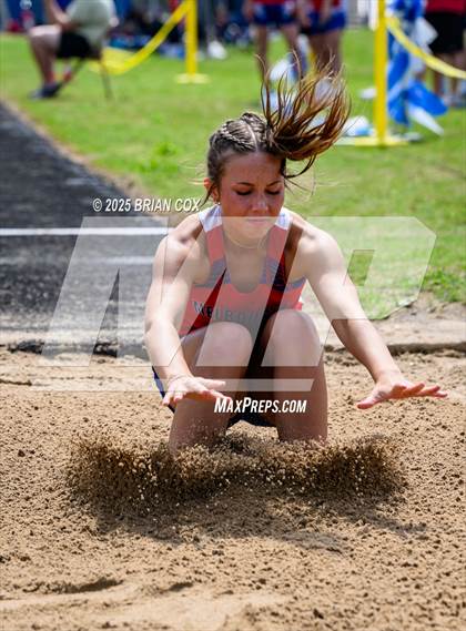 Thumbnail 3 in 3A District Track Meet @ Mountain Home photogallery.