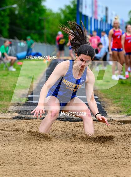 Thumbnail 1 in 3A District Track Meet @ Mountain Home photogallery.
