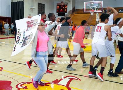 Thumbnail 3 in George Washington Prep vs. University (CIF D1 Final) photogallery.