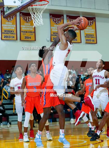 Thumbnail 1 in George Washington Prep vs. University (CIF D1 Final) photogallery.