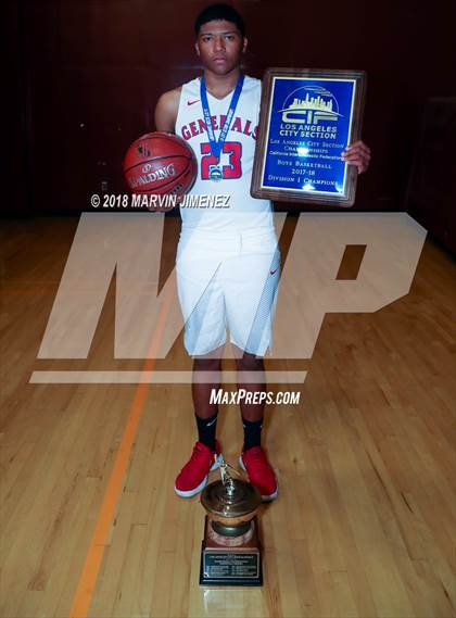 Thumbnail 1 in George Washington Prep vs. University (CIF D1 Final) photogallery.