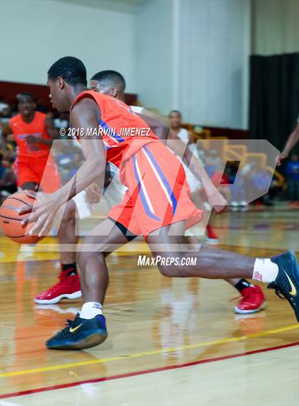 Thumbnail 1 in George Washington Prep vs. University (CIF D1 Final) photogallery.