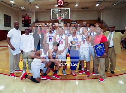Thumbnail 1 in George Washington Prep vs. University (CIF D1 Final) photogallery.